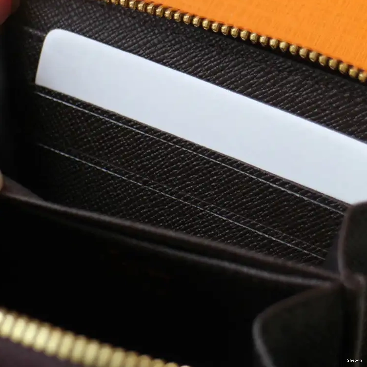 Bags LV 2106DJ0112 0629